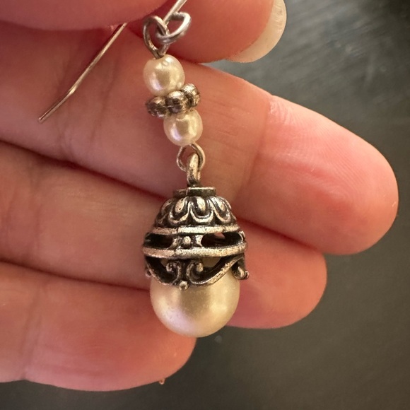 Prestige earrings - Picture 3 of 4